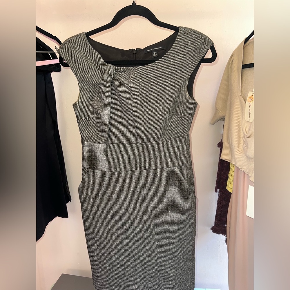 Banana Republic Gray Midi Dress - Picture 2 of 7